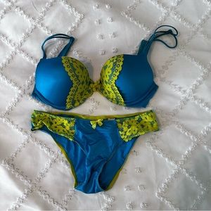 Victoria’s Secret Bra and Pantie Set